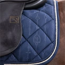 2022 HV Polo Lauren Dressage Saddle Pad 802493450 - Navy Colour Navy -Equestrian Products Store 5355 202220HV20Polo20Lauren20Dressage20Saddle20Pad2080249345020 20Navy20Close20Up.700x700