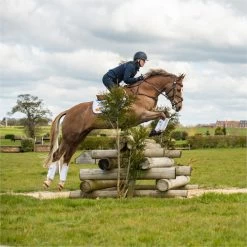 2022 Equilibrium Tri-Zone Impact Sports Boots Hind EQB11 - White 11 2022 Equilibrium Tri-Zone Impact Sports Boots Hind EQB11 - White -Equestrian Products Store 5587 202220Equilibrium20Tri Zone20Impact20Sports20Boots20EQB1020 20White20Main20Lifestyle202.700x700