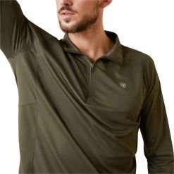 2023 Ariat Mens Sunstopper 1/4 Zip Baselayer 10043608 - Beetle -Equestrian Products Store 5856 202320Ariat20Mens20Sunstopper201420Zip20Baselayer201004360820 20Beetle20Close20Up201.700x700