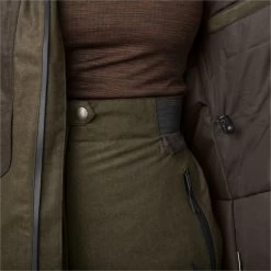 2023 Seeland Womens Avail Aya Insulated Jacket 10022064 - Pine Green / Demitasse Brown -Equestrian Products Store 6727 202320Seeland20Womens20Avail20Aya20Insulated20Jacket201002206420 20Pine20Green202020Demitasse20Brown20Close20Up202.700x700