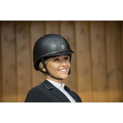 Charles Owen AYR8 Plus Leather Look Helmet Black Colour Black 8 Charles Owen AYR8 Plus Leather Look Helmet Black Colour Black -Equestrian Products Store CHARLES OWEN MARCH20 EDIT AYR8 2.700x700