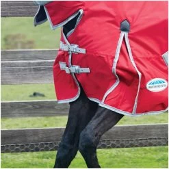 2022 Weatherbeeta Comfitec Classic Lite Combo Neck Turnout Rug - Red / Silver Colour Red/Silver -Equestrian Products Store Weatherbeeta Comfitec Classic Combo Neck Lite Red 2.700x700